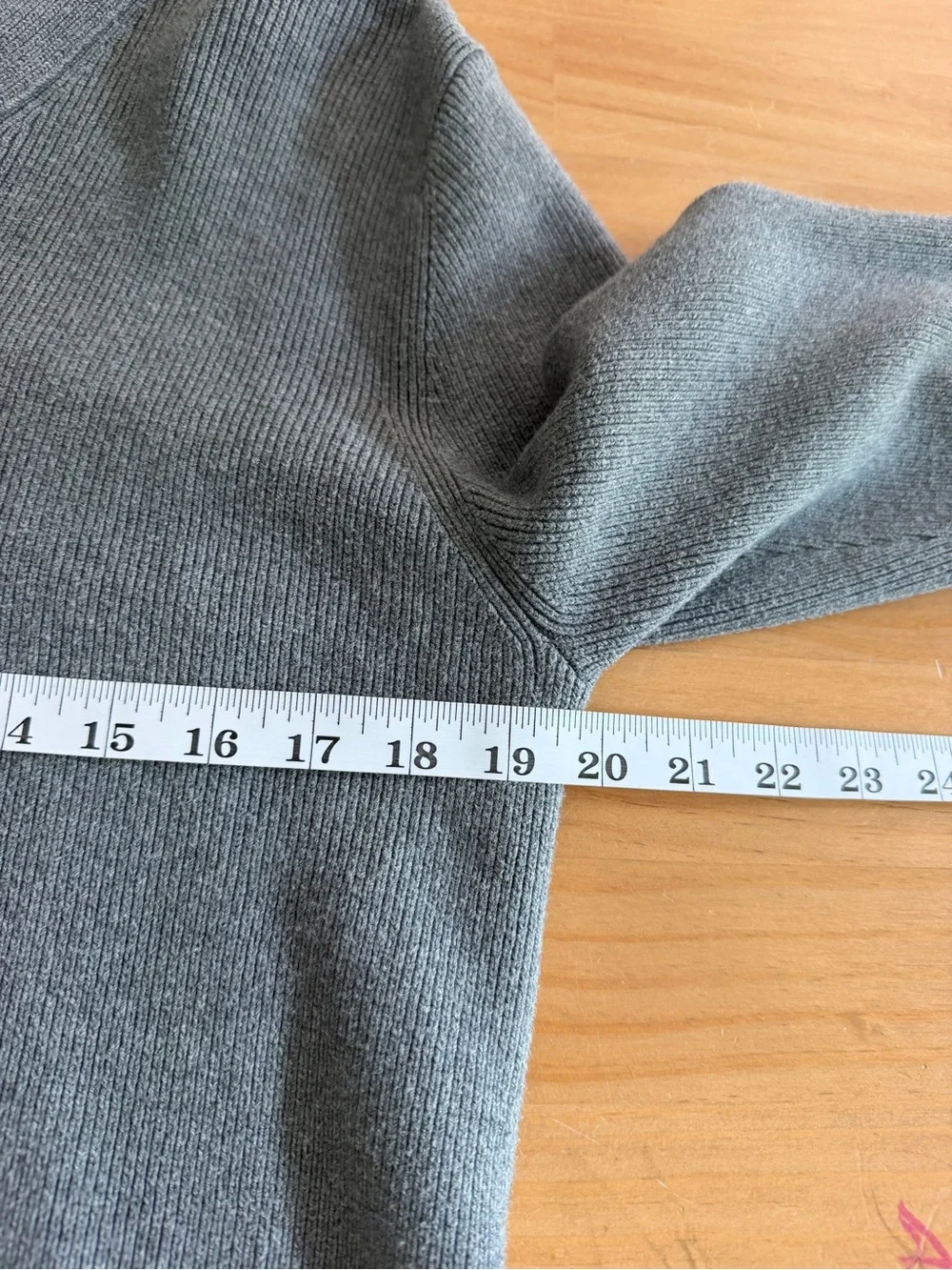 Michael Kors Men's Large Grey Shawl Collar Ribbed Knit Sweater Pullover